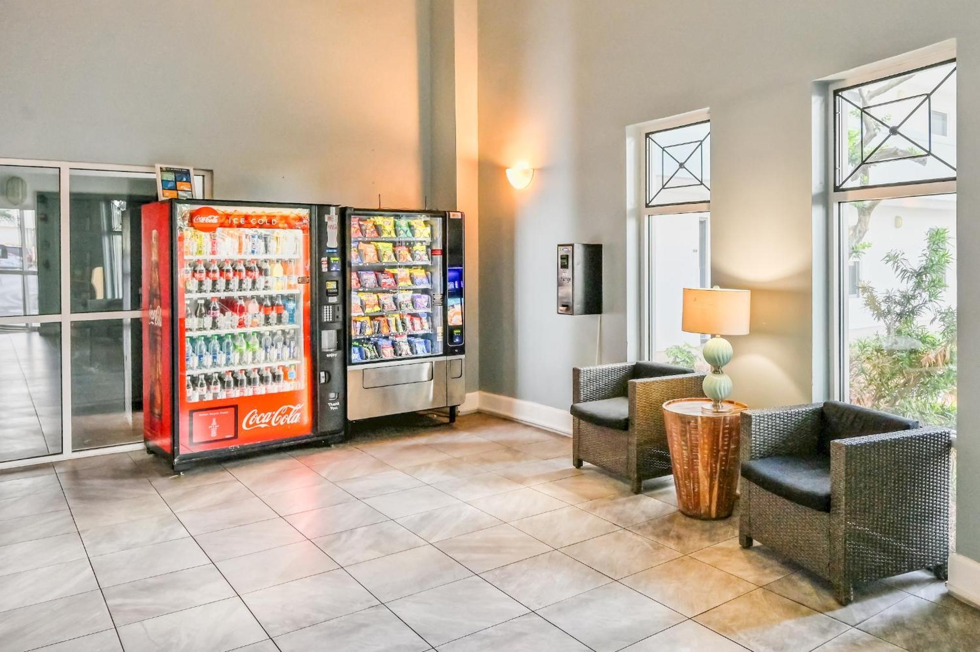 Pelican Beach Resort Destin Bagian luar foto