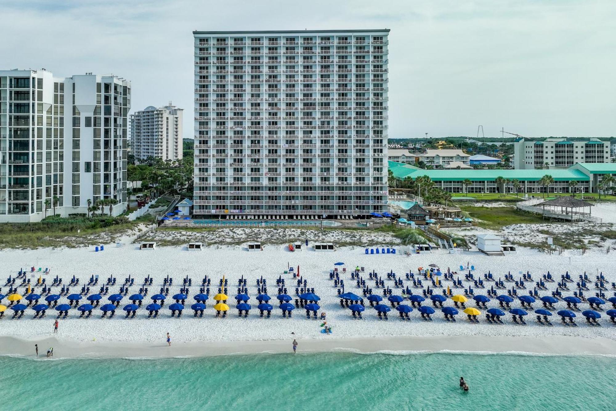 Pelican Beach Resort Destin Bagian luar foto