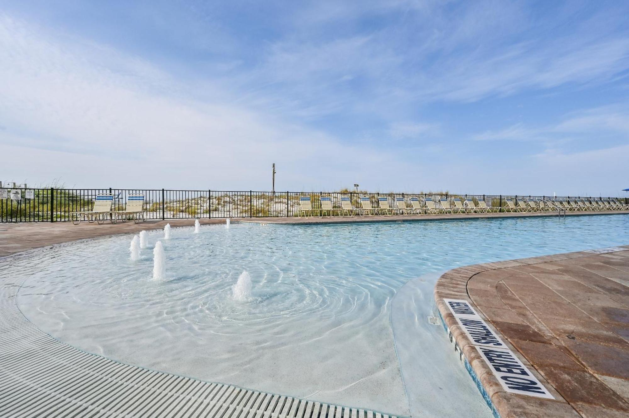 Pelican Beach Resort Destin Bagian luar foto