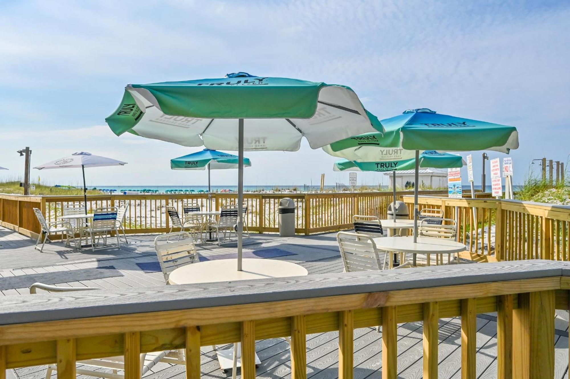 Pelican Beach Resort Destin Bagian luar foto