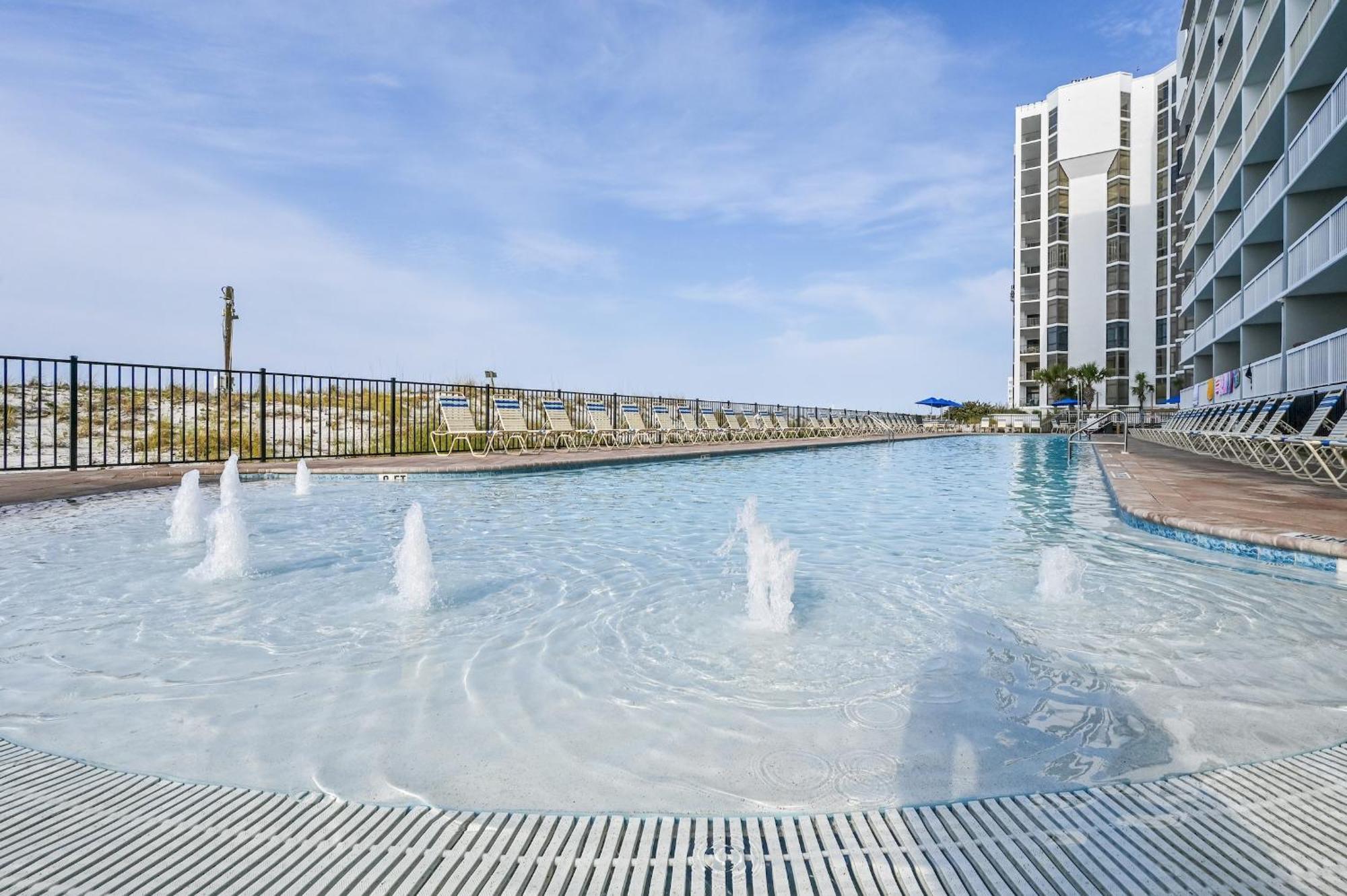 Pelican Beach Resort Destin Bagian luar foto