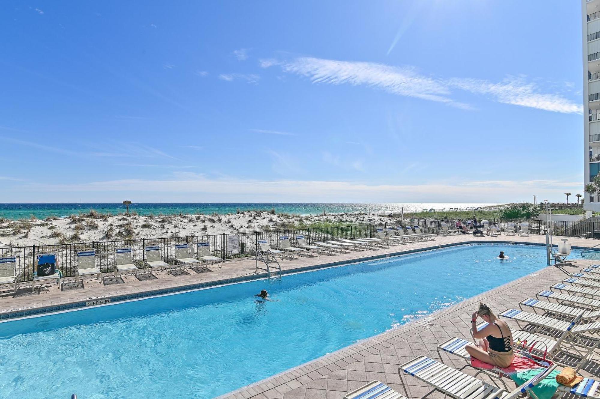 Pelican Beach Resort Destin Bagian luar foto