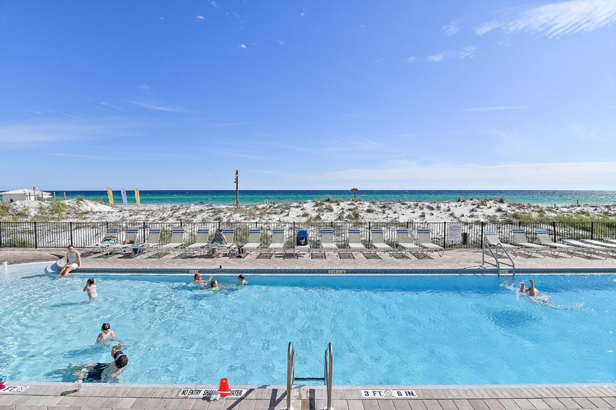 Pelican Beach Resort Destin Bagian luar foto