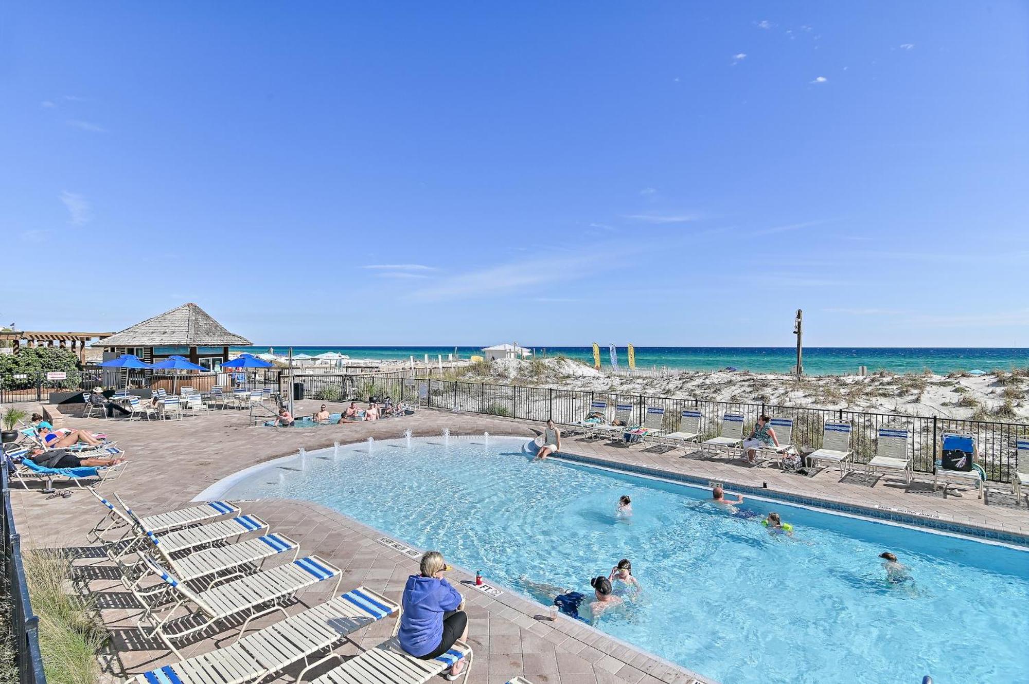 Pelican Beach Resort Destin Bagian luar foto